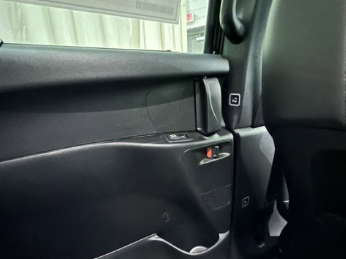 New 2026 Chrysler Pacifica Select w/ S Appearance Package image 18