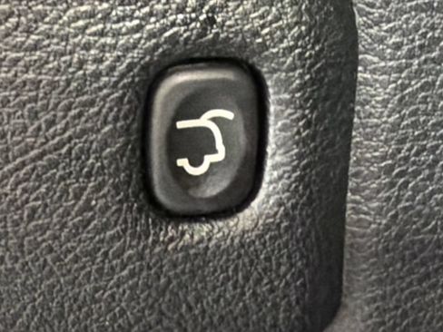 Used 2017 Jeep Grand Cherokee Limited AWD/4WD image 21