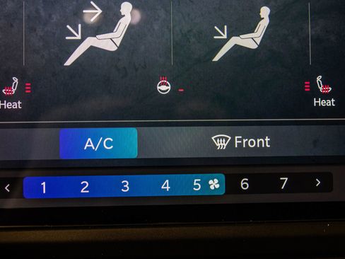 New 2026 Jeep Wrangler Unlimited Rubicon AWD/4WD image 7