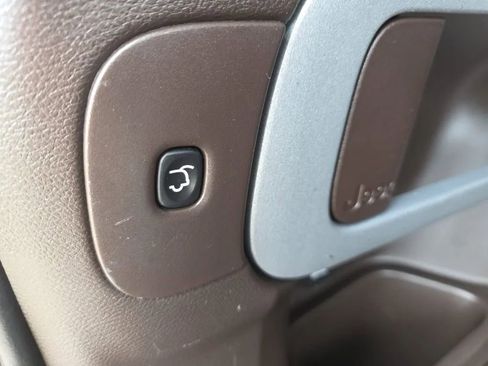 Used 2017 Jeep Cherokee Trailhawk image 58