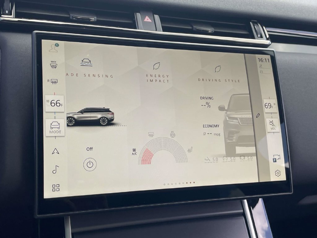 New 2026 Land Rover Range Rover Velar S AWD/4WD image 26