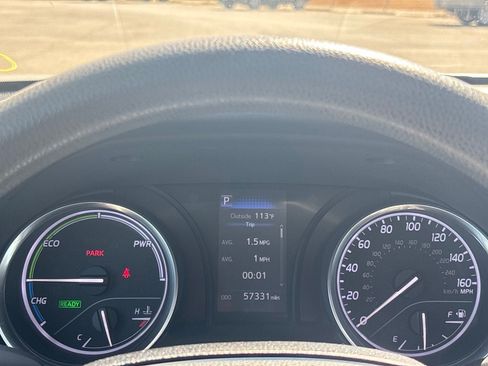 Used 2018 Toyota Camry LE FWD image 8