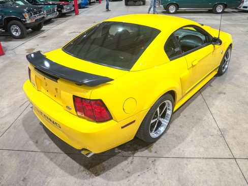 Used 2004 Ford Mustang Mach 1 RWD image 16