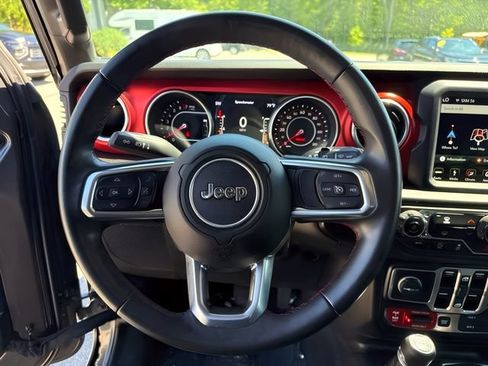Used 2018 Jeep Wrangler Unlimited Rubicon w/ Dual Top Group AWD/4WD image 21
