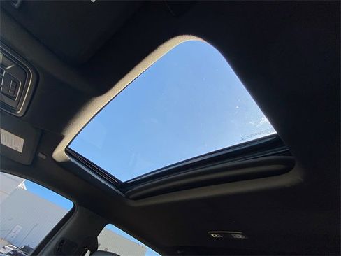 Used 2020 GMC Sierra 1500 AT4 w/ AT4 Premium Package image 32