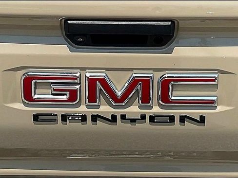 Used 2023 GMC Canyon AT4 w/ LPO, Skid Plate Package AWD/4WD image 25