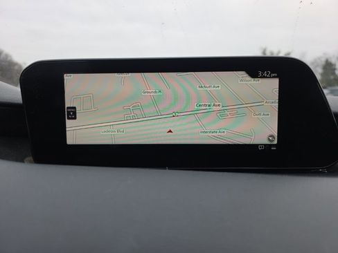 Used 2022 MAZDA MAZDA3 s image 15