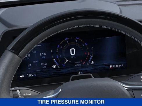 New 2025 Chevrolet Traverse Z71 w/ Enhanced Driving Package AWD/4WD image 19