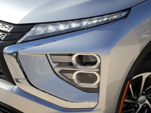 New 2026 Mitsubishi Eclipse Cross ES image 2