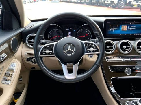 Used 2019 Mercedes-Benz C 300 Sedan image 5
