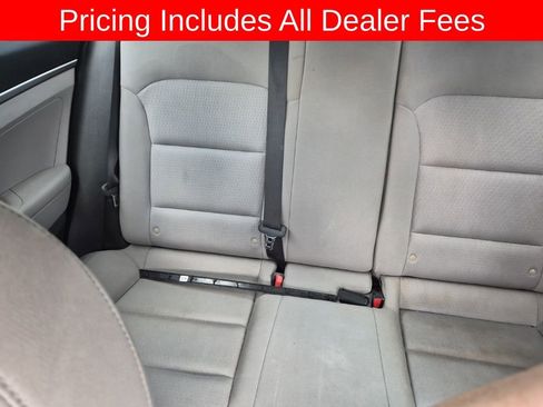 Used 2018 Hyundai Elantra SE FWD image 10