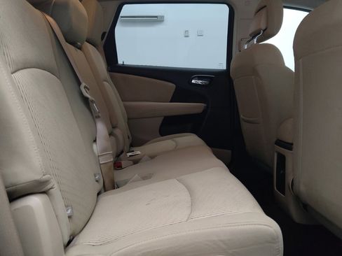 Used 2018 Dodge Journey SE FWD image 19