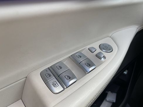 Used 2021 BMW 745e xDrive w/ Premium Package AWD/4WD image 9