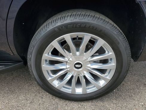 Certified 2024 Cadillac Escalade Premium Luxury w/ LPO, Floor Liner Package AWD/4WD image 33