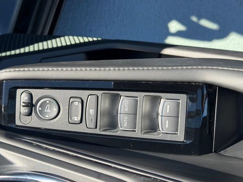 Certified 2024 Honda Accord Touring image 22