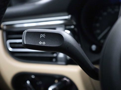 Certified 2026 Porsche Macan image 31