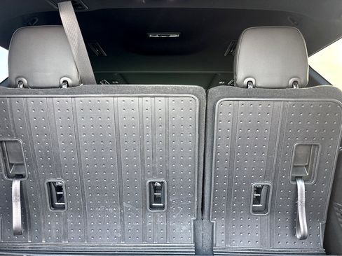 Used 2022 Chevrolet Tahoe LT image 22