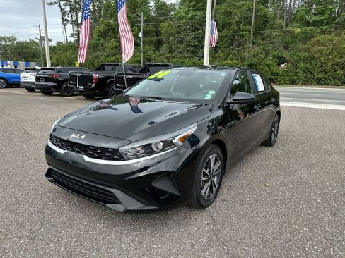 Used 2024 Kia Forte LXS FWD image 12