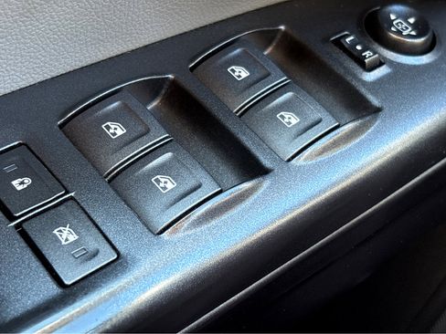 Used 2021 Chevrolet Colorado W/T w/ Custom Special Edition image 19