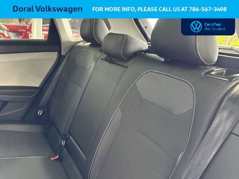 Used 2025 Volkswagen Taos SE w/ Panoramic Sunroof Package image 23