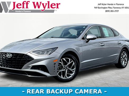 Used 2023 Hyundai Sonata SEL FWD image 1