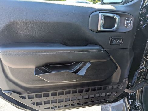 Used 2021 Jeep Wrangler Unlimited Sahara w/ Safety Group image 13