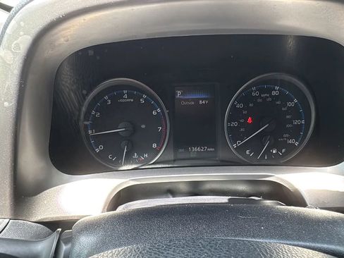 Used 2017 Toyota RAV4 LE FWD image 11