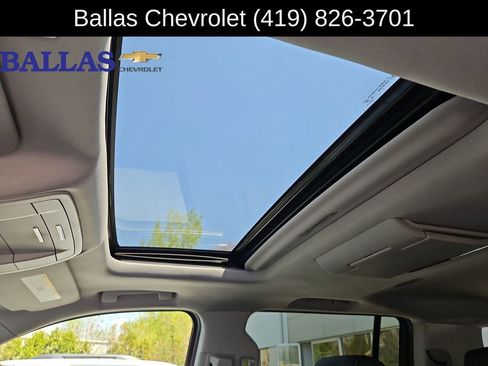 Certified 2018 Chevrolet Suburban Premier AWD/4WD image 19