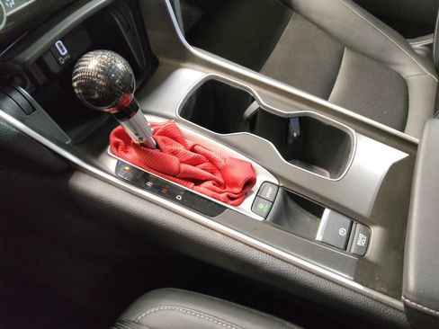 Used 2019 Honda Accord Sport image 26