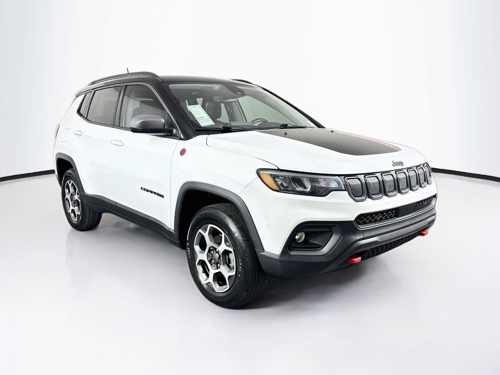 Used 2022 Jeep Compass Trailhawk w/ Sun and Sound Group AWD/4WD image 8
