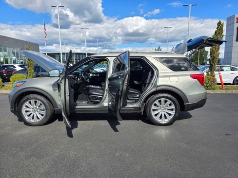 Used 2020 Ford Explorer Limited w/ Class III Trailer Tow Package AWD/4WD image 11