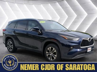 Used 2021 Toyota Highlander XLE