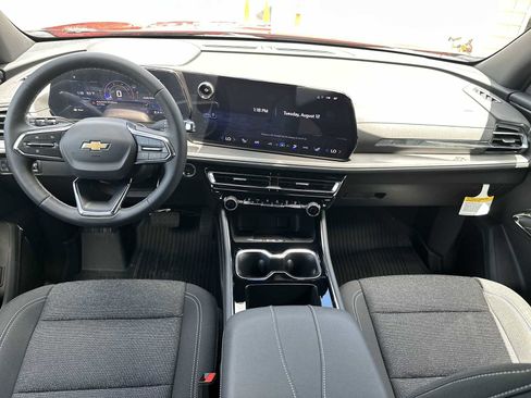 New 2026 Chevrolet Traverse LT w/ Driver Confidence Package image 14