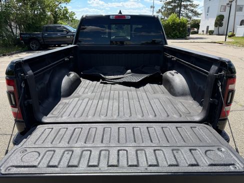 Used 2022 RAM 1500 Big Horn AWD/4WD image 14