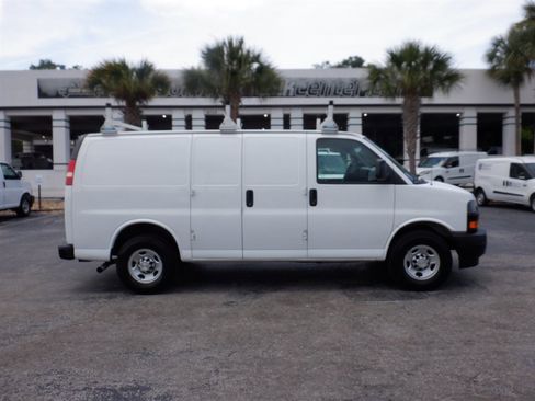 Used 2020 Chevrolet Express 2500 w/ Communications Package RWD image 1