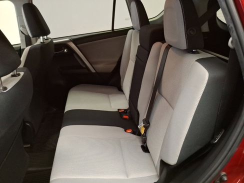 Used 2018 Toyota RAV4 XLE image 12