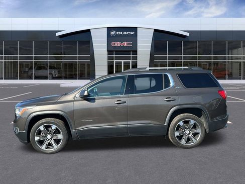 Used 2019 GMC Acadia SLT w/ LPO, Floor Liner Package image 2