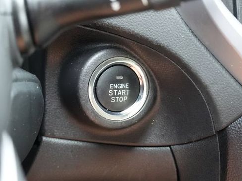 Used 2022 Subaru Ascent Limited AWD/4WD image 31