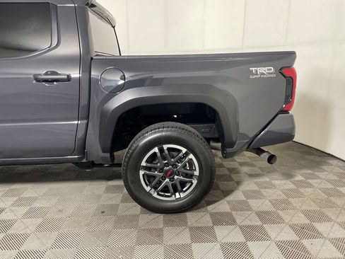 Used 2024 Toyota Tacoma TRD Off-Road AWD/4WD image 5