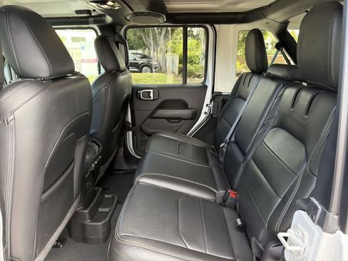 Used 2023 Jeep Wrangler Sahara w/ Cold Weather Group image 26