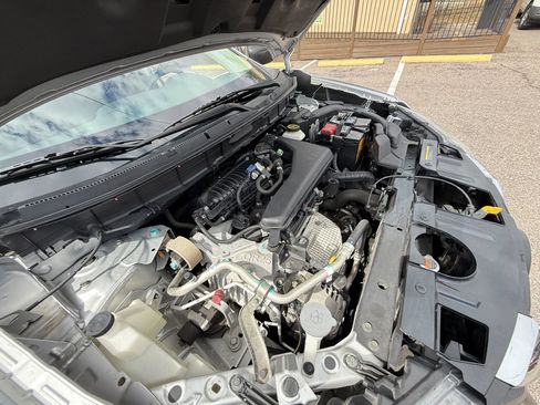 Used 2018 Nissan Rogue S image 33