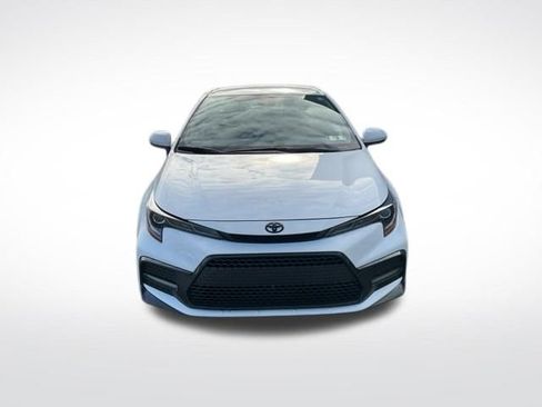 Used 2022 Toyota Corolla SE image 2