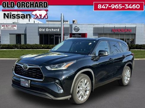 Used 2020 Toyota Highlander Limited AWD/4WD image 1