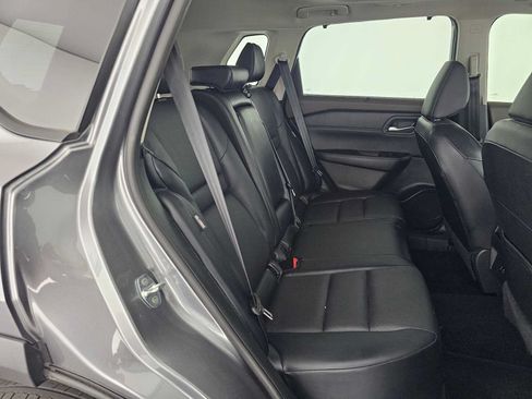 Used 2023 Nissan Rogue SV w/ SV Premium B Package FWD image 12