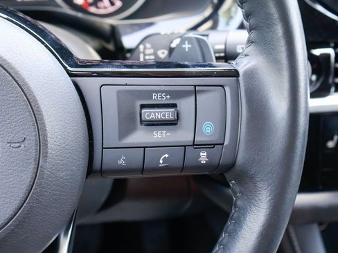 Used 2023 Nissan Pathfinder SL FWD image 15