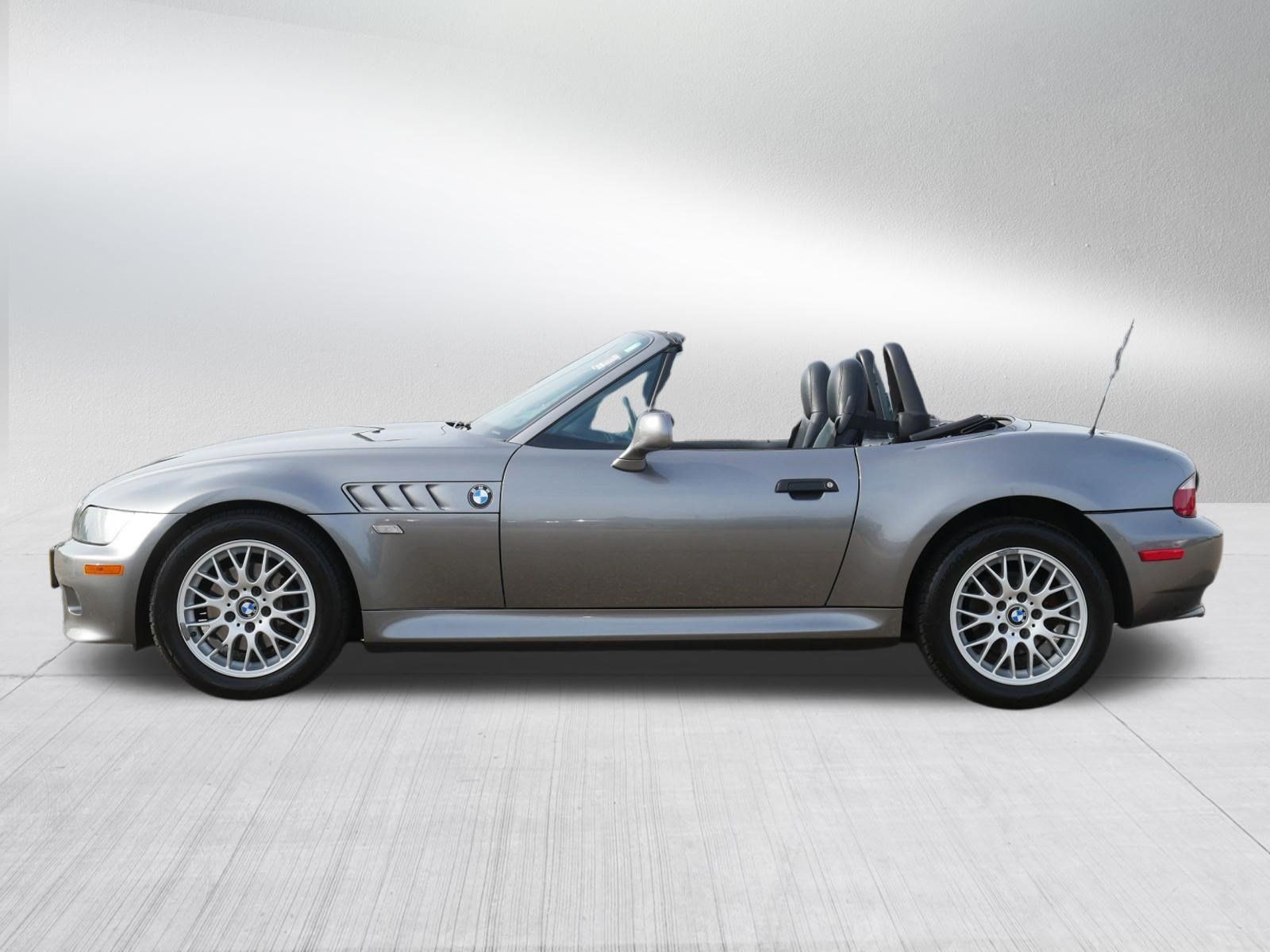 Used 2002 BMW Z3 2.5i RWD image 4