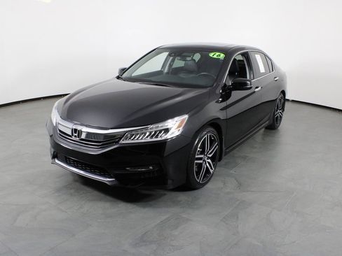 Used 2016 Honda Accord Touring image 1