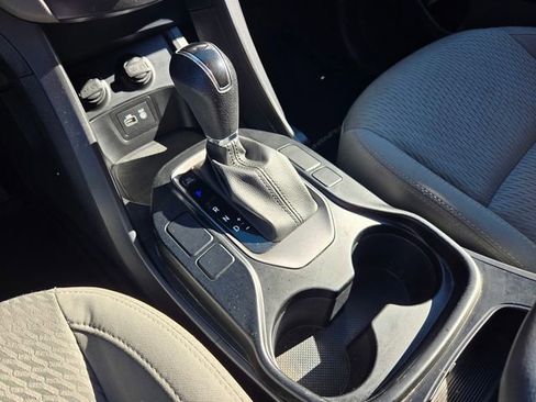 Used 2019 Hyundai Santa Fe XL SE image 19