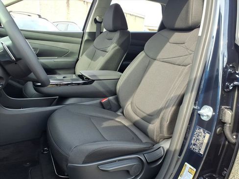 New 2026 Hyundai Tucson Blue SE image 5