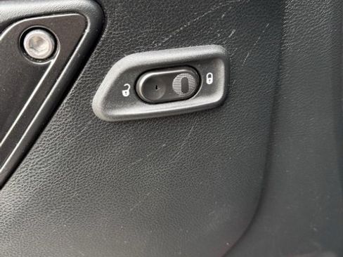 Used 2017 Jeep Wrangler Unlimited Rubicon image 13